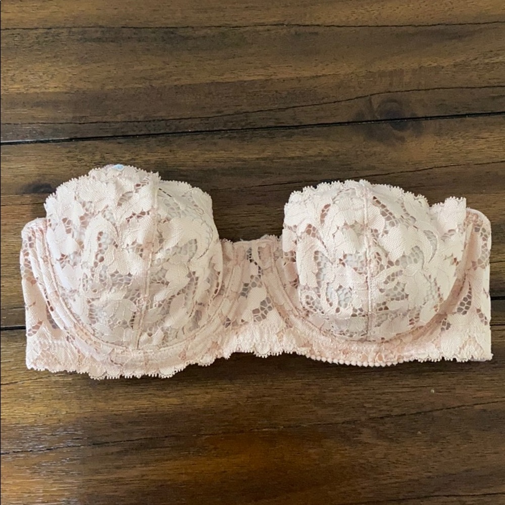 Lace strapless bra. Size 34c. Good condition